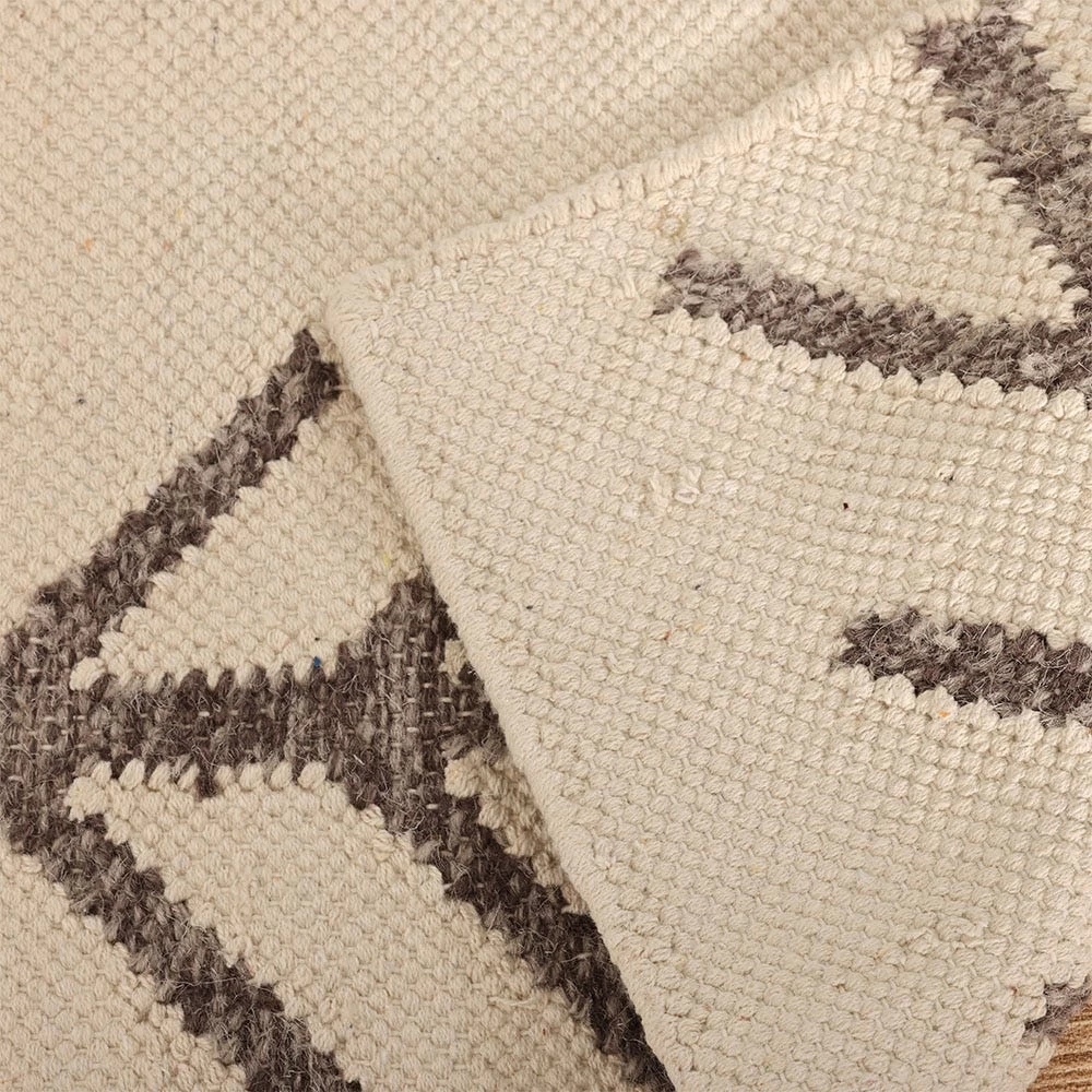 Zagi Handwoven Rug, Beige & Chocolate – 120x170 Cm 4 Zagi Handwoven Rug, Beige & Chocolate – 120x170 Cm - Image 4