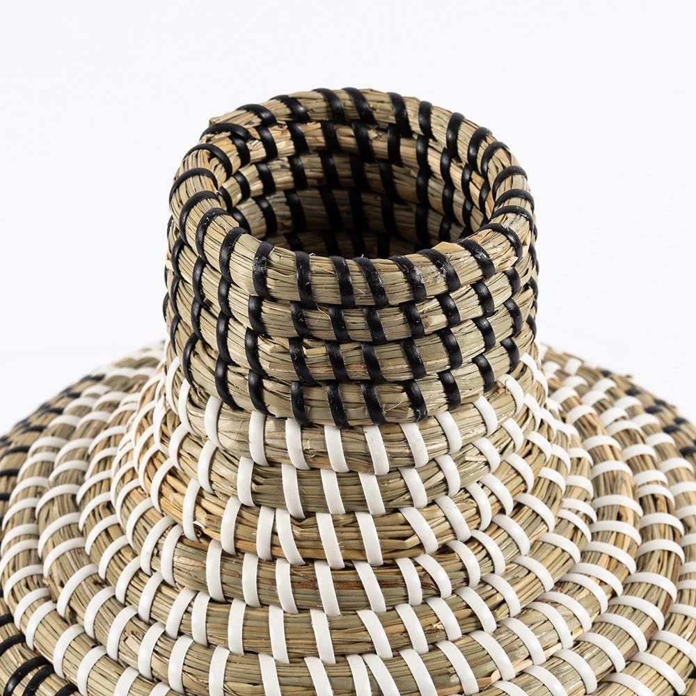 Medici Vase, Black - 28x30 Cm 3 Medici Vase, Black - 28x30 Cm - Image 3