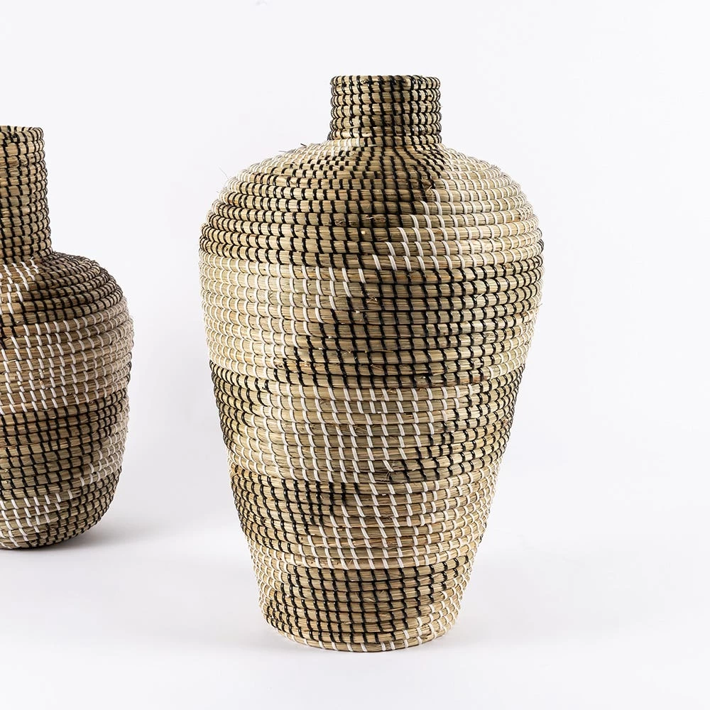 Medici Vase, Black - 34x60 Cm 1 Medici Vase, Black - 34x60 Cm