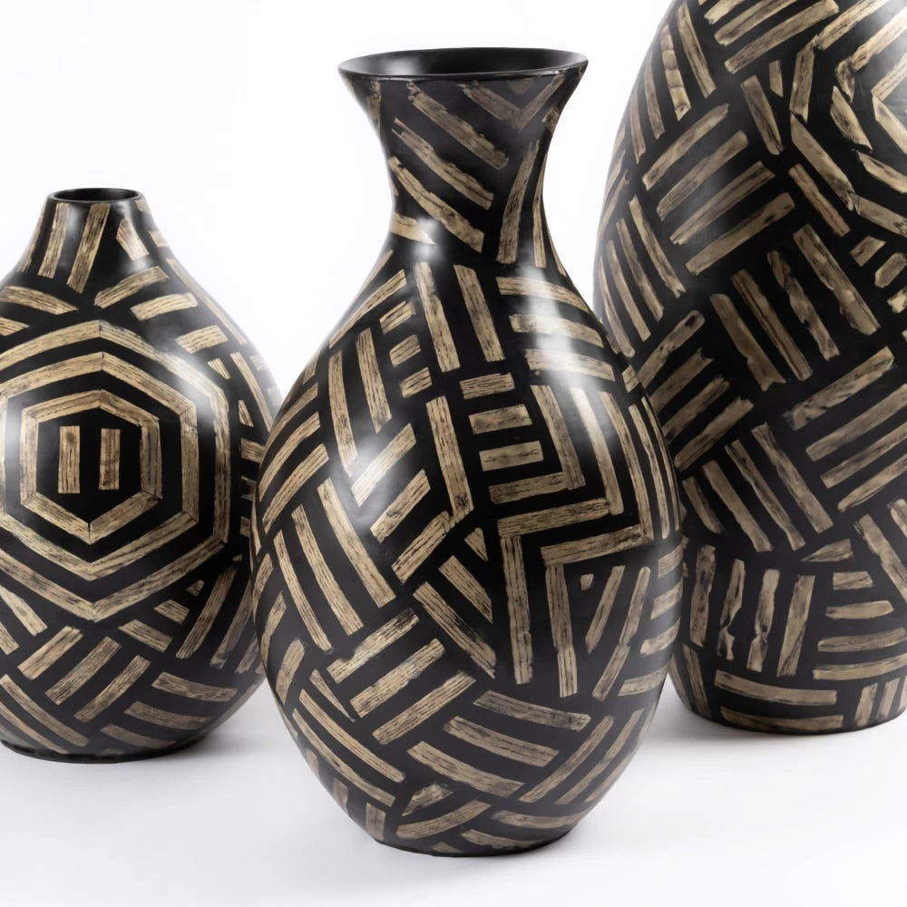 Doth Vase, Black & Natural - 26x45 Cm 1 Doth Vase, Black & Natural - 26x45 Cm